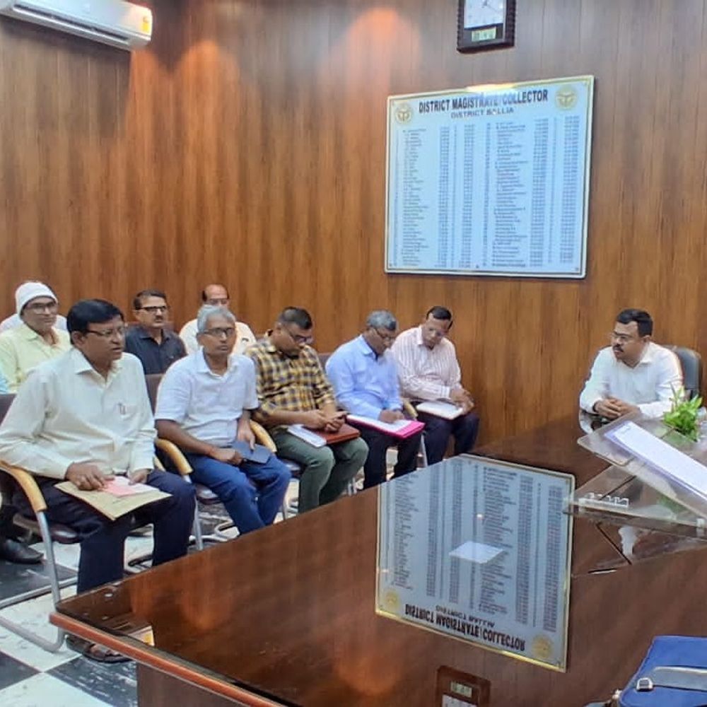 बलिया में तकनीकी संस्थानों की परीक्षाएं 4 मई से:6 जून तक चलेंगी, जिलाधिकारी ने तैयारियों की समीक्षा की