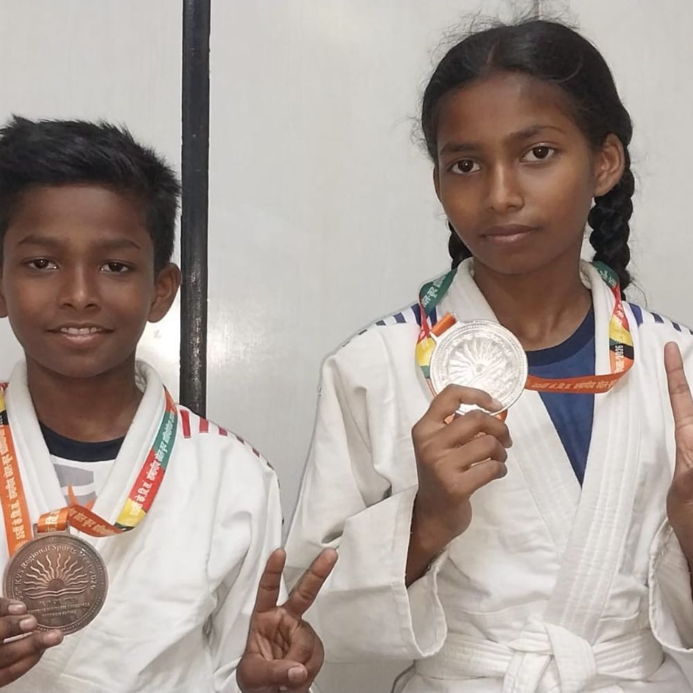 कानपुर के जूडो खिलाड़ियों ने जीते मेडल:'द स्पोर्ट्स हब' ने बढ़ाया मान, प्रत्यूषी को सिल्वर और शौर्य को ब्रोंज मिले