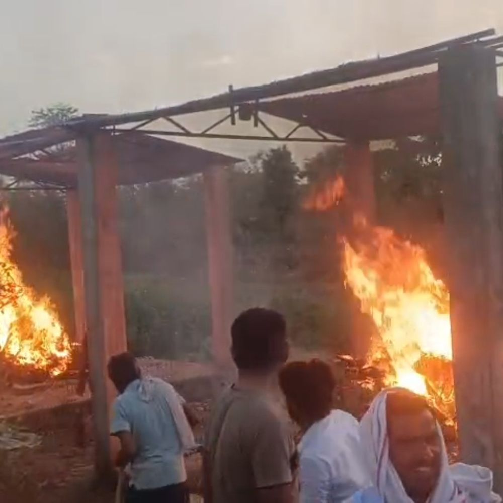 छतरपुर में तालाब में डूबने से दो मासूमों की मौत:नहाने के दौरान गहरे पानी में जाने से डूबे दोनों दोस्त