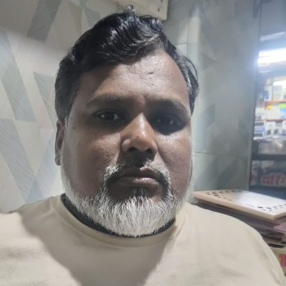 लगातार बकाया मैसेज से बिजली कटी, उपभोक्ता नाराज:भदोही में प्रीपेड मीटर की गड़बड़ी से परेशान, अंधेरे में रहने को मजबूर