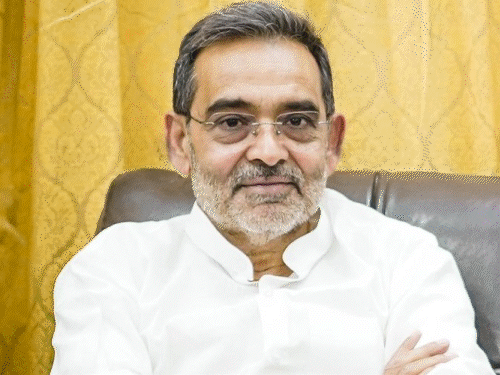 उपेंद्र कुशवाहा पर भाजपा में पार्टी विलय का दबाव:मंगल पांडेय की सीट पर बेटे को नहीं बनाया MLC, विधायकों के विद्रोह का डर दिखाया जा रहा