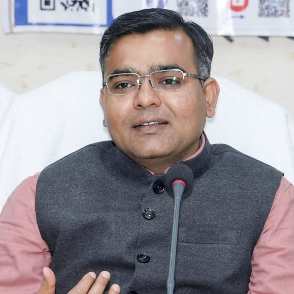 ललितपुर में किसानों को सिंचाई सुविधा:खेत तालाब योजना में 210 तालाब बनाने का लक्ष्य