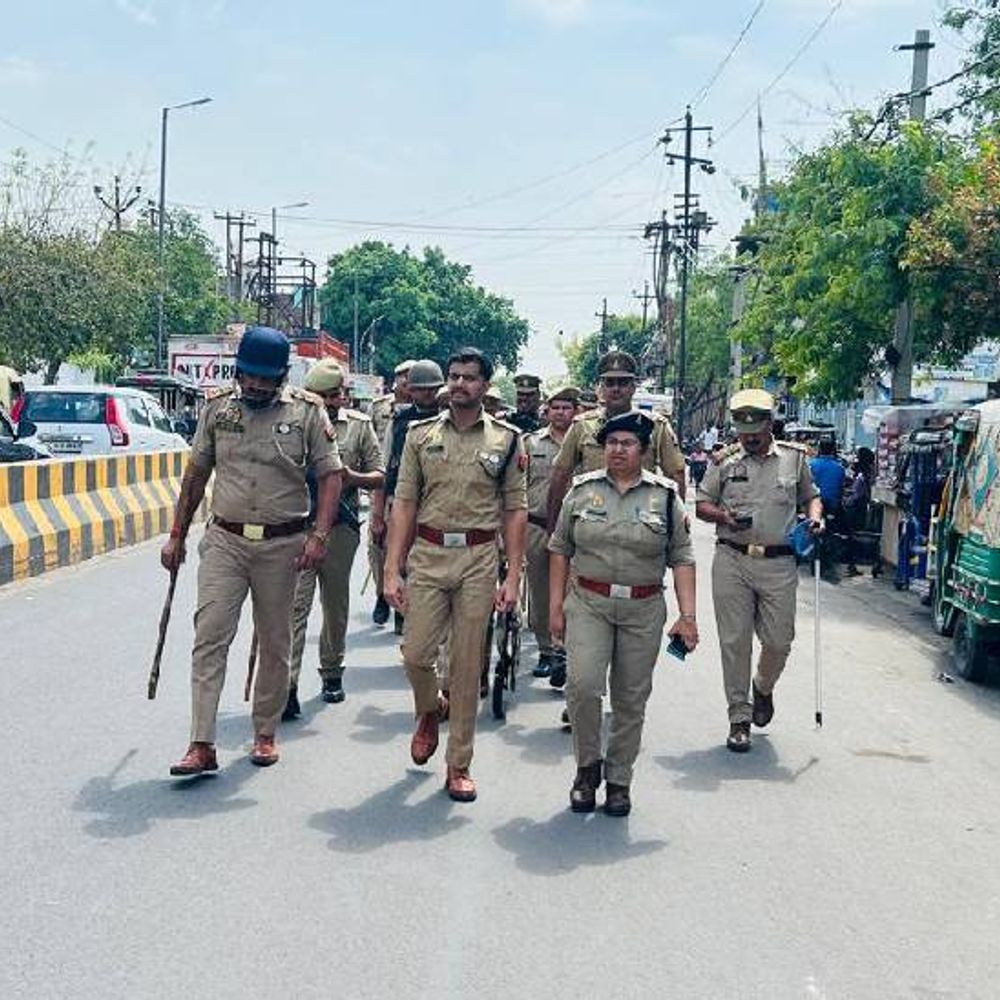 नोएडा में मजदूर दिवस पर कड़ी सुरक्षा व्यवस्था:11 जोन और 49 सेक्टर में बांटा शहर,10 कंपनी पीएसी रहेगी तैनात