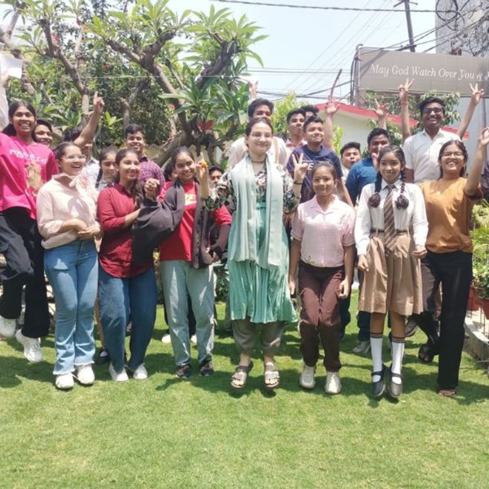 सहारनपुर में 100% रहा ICSE का रिजल्ट:10वीं में देवांश और 12वीं में मयंक अव्वल, तीनों स्कूलों का अच्छा प्रदर्शन