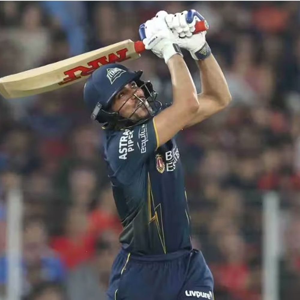 IPL- बेंगलुरु सीजन में तीसरा मैच हारी:गुजरात ने 4 विकेट से हराया, गिल ने 43 रन बनाए; अरशद को 3 विकेट