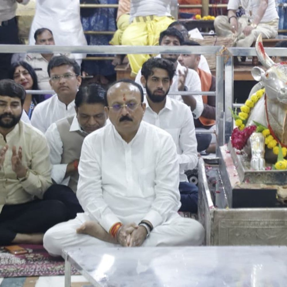 दिल्ली के गृहमंत्री और गोवा के कैबिनेट मंत्री महाकाल पहुंचे:भस्म और दद्योदक आरती में शामिल हुए, नंदी हॉल से लिया भगवान का आशीर्वाद