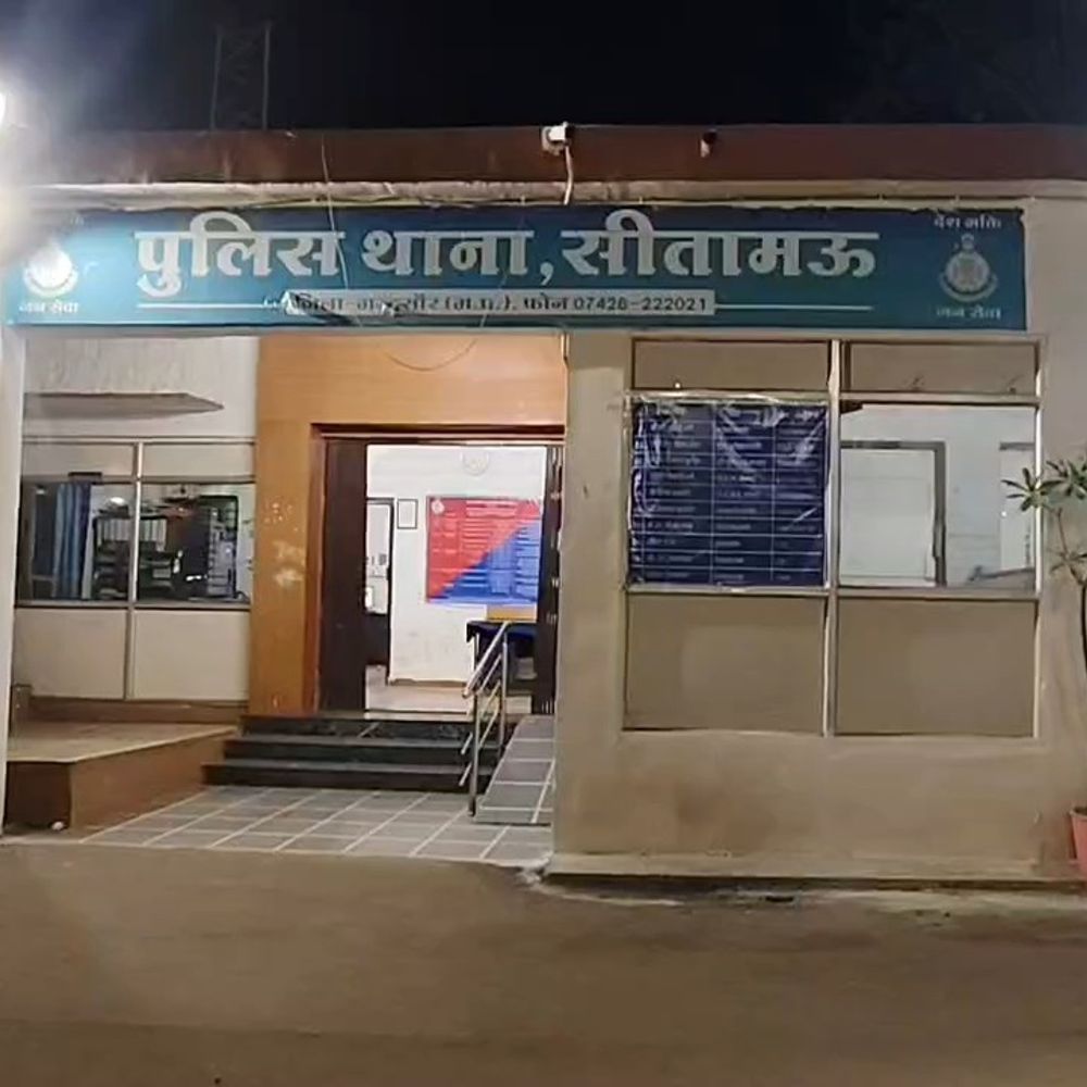रेलवे कर्मचारी को प्रेम जाल में फंसाया, 21 लाख वसूले:सोशल मीडिया से दोस्ती की,नशीला पदार्थ देकर बनाए वीडियो, झूठे रेप केस में फंसाने दी