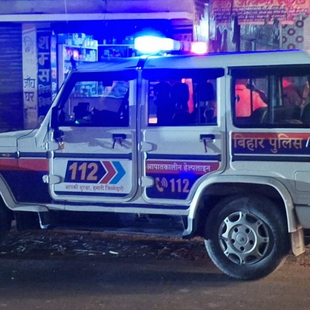 सीएसपी संचालक के घर प्रशासन की रेड:फर्जी पासपोर्ट-आधार कार्ड से जुड़े दस्तावेज जब्त, ऑनलाइन ट्रांजेक्शन का इस्तेमाल कर रहे थे