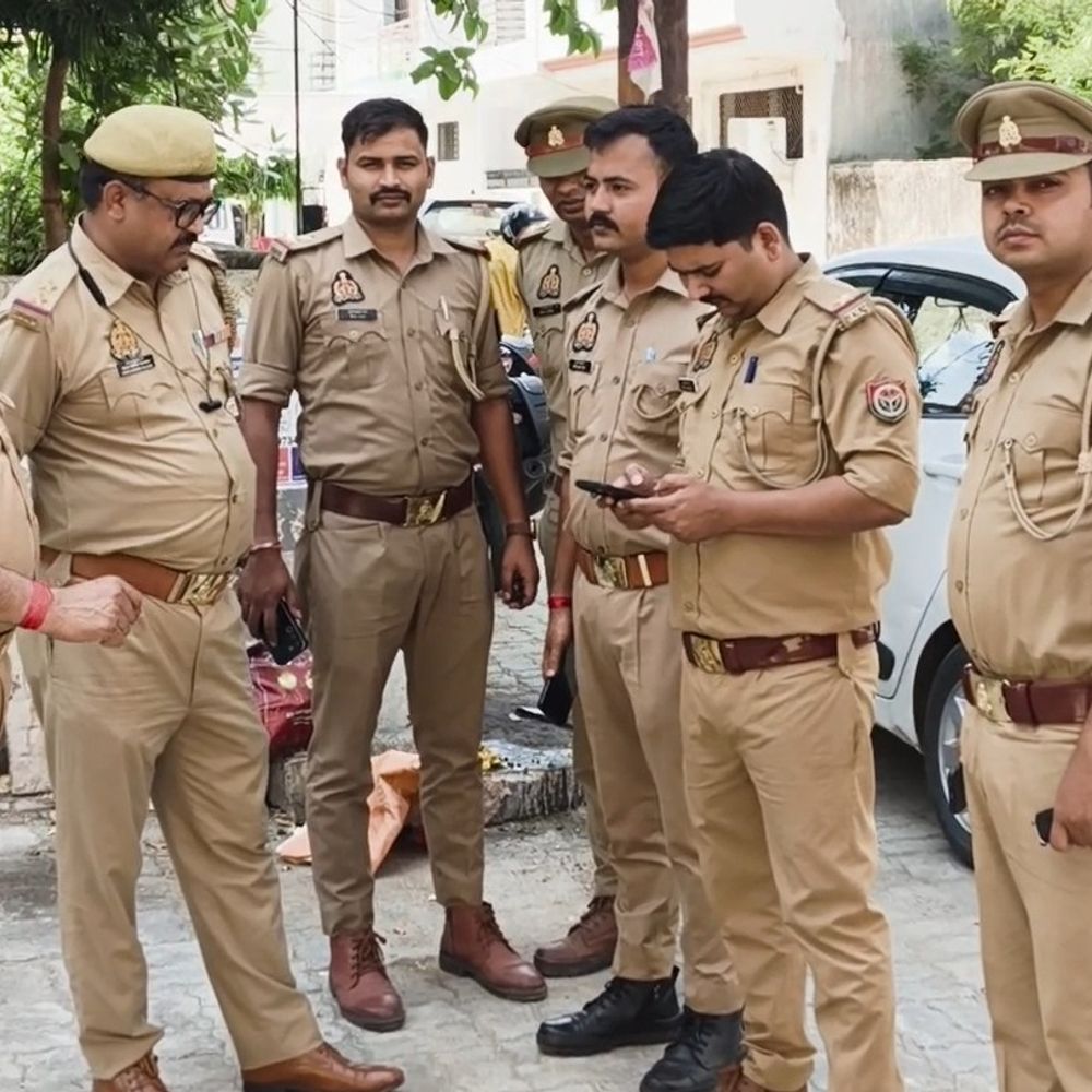 कानपुर में डी-फार्मा दाखिले के नाम पर फर्जीवाड़ा:रावतपुर में फर्जी डिग्री थमाई, विरोध पर जान से मारने की धमकी
