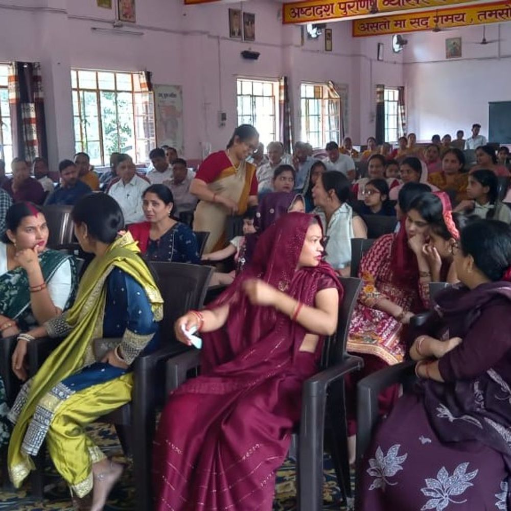 भागवंती विद्या मंदिर में अभिभावक सम्मेलन आयोजित:बालिकाओं के सर्वांगीण विकास पर शिक्षकों-अभिभावकों ने दिए सुझाव