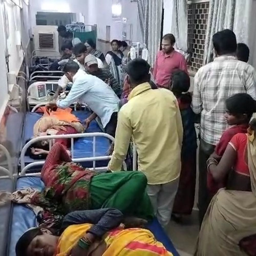शिवपुरी में ट्रक ने ट्रैक्टर ट्रॉली को टक्कर मारी:एक दर्जन से अधिक मजदूर घायल, काम खत्म कर घर लौट रहे थे