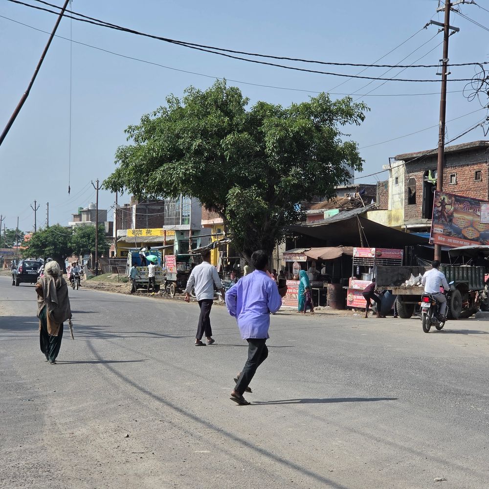 संभल में 11 डिग्री पारा गिरा, AQI 84 पहुंचा:बारिश के बाद धूप निकली, दोपहर के बाद मौसम बदलने की संभावना