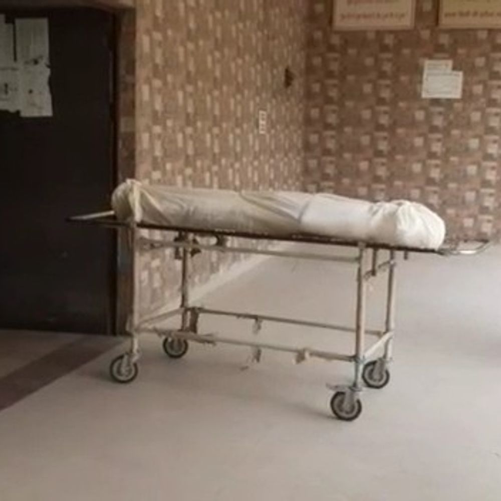 मथुरा में शराब का विरोध करने पर महिला की हत्या:  चार युवकों के खिलाफ मुकदमा दर्ज, तलाश जारी – Mathura News