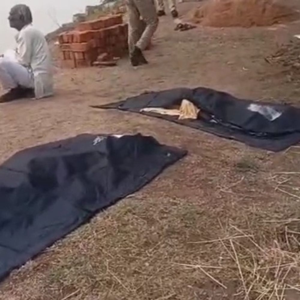 महोबा डैम में नहाते समय चाचा-भतीजे की डूबकर मौत:14 घंटे बाद पानी में उतराते मिले दोनों के शव, डैम के किनारे रात भर बैठे रहे परिजन