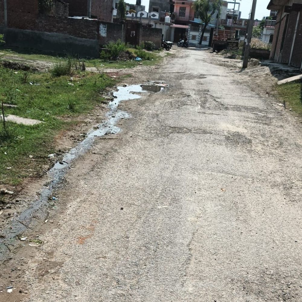 अमेठी में 170 सड़कों का नवीनीकरण ठप:बिटुमिन आपूर्ति बाधित, 30 करोड़ की परियोजनाएं प्रभावित