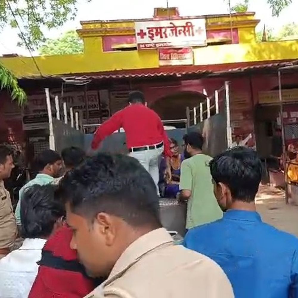 तेज रफ्तार वाहन की टक्कर से युवक की मौत:हादसे में बाइक सवार महिला गंभीर घायल, चालक मौके से फरार