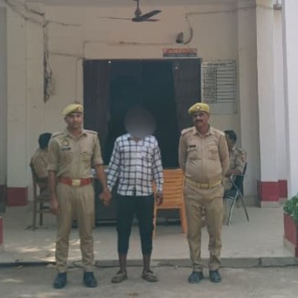 फतेहपुर में बोर्ड परीक्षा नकल गिरोह का खुलासा:फर्जी परीक्षार्थियों पर कार्रवाई, एक आरोपी गिरफ्तार; कोर्ट भेजा गया