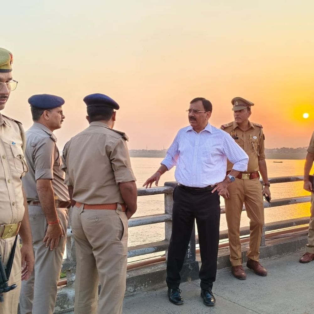 बलिया एसपी ने कोरंटाडीह में आरक्षी बैरक का उद्घाटन किया:कर्मचारियों को रहने की समस्या नहीं होगी, यातायात व्यवस्था भी सुधरेगी