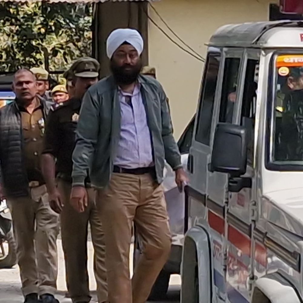 नोएडा में ग्रैंड वेनिस मॉल के मालिक मोंटू भसीन गिरफ्तार:2015 में धोखाधड़ी केस दर्ज हुआ था, कोर्ट ने 14 दिन की न्यायिक हिरासत में भेजा