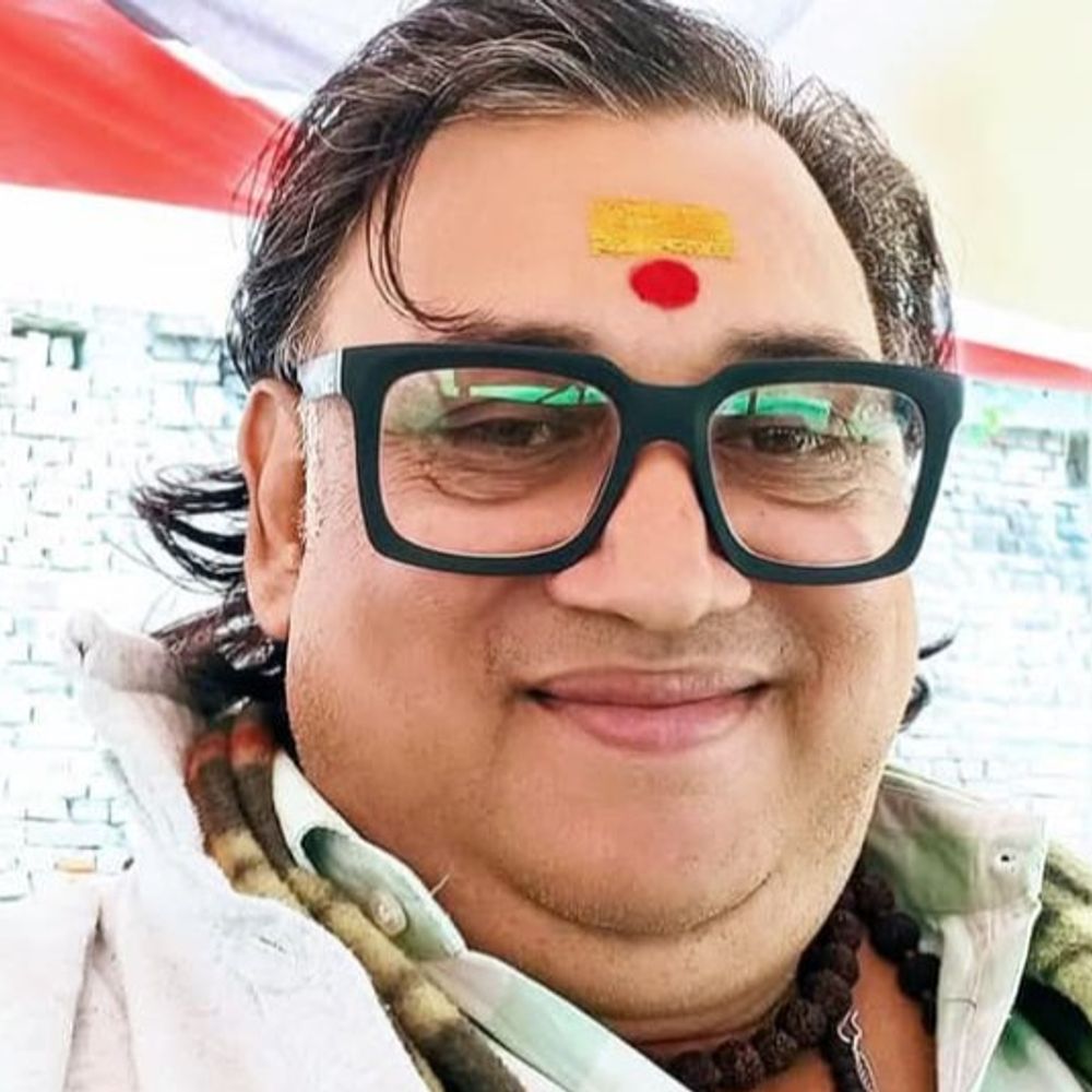 लखनऊ में सड़क हादसे में ज्योतिषी की मौत:शादी समारोह से वापस लौट रहे थे, सिंगार नगर मेट्रो स्टेशन के नीचे हुआ हादसा