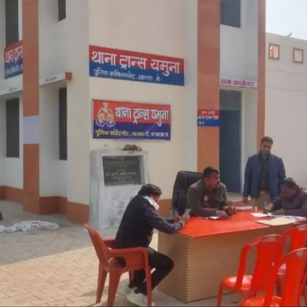 आगरा में ऊर्जा मंत्री के रिश्तेदार बनकर ठगी:कथित भाजपा नेताओं पर FIR; 5 बेरोजगारों से 15 लाख ऐंठे