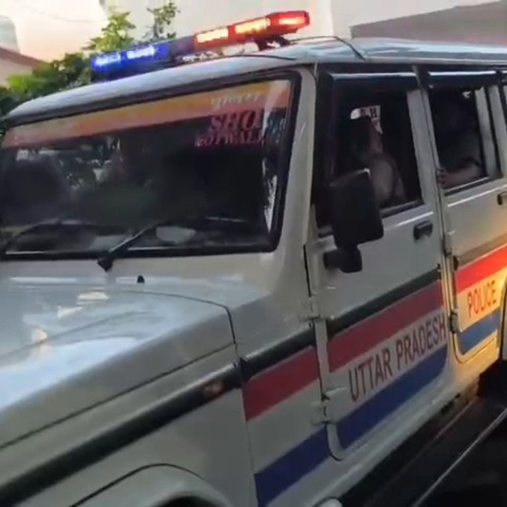 दो साल बाद भी इंजीनियर पति ने नहीं बनाए संबंध:मैनपुरी में पत्नी बोली- शादी के बाद छुआ भी नहीं, युवकों को घर बुलाकर करता है गंदा काम