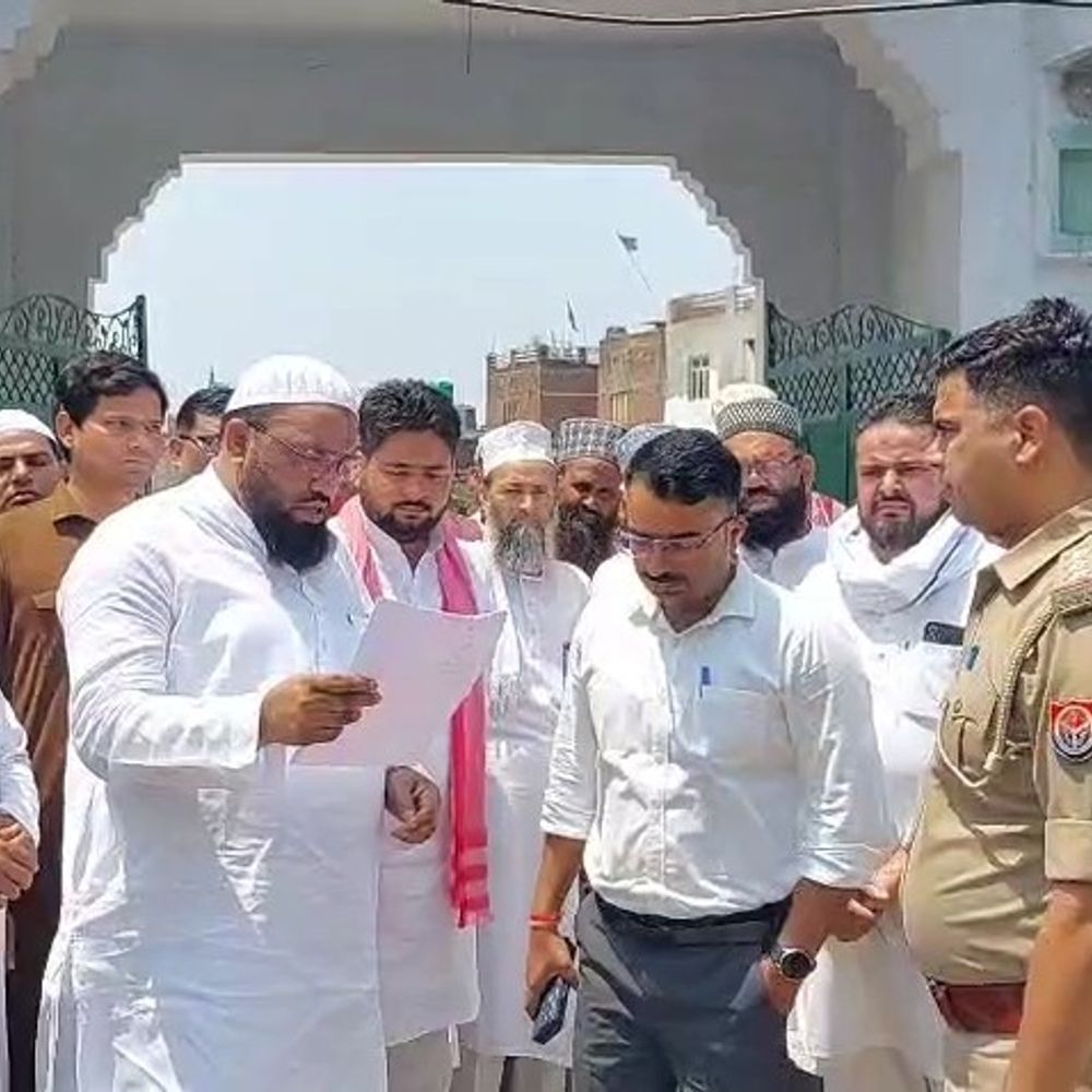 मौलाना तौसीफ मज़हरी की संदिग्ध मौत:मुस्लिम समुदाय ने सीबीआई जांच की मांग को लेकर सौंपा ज्ञापन