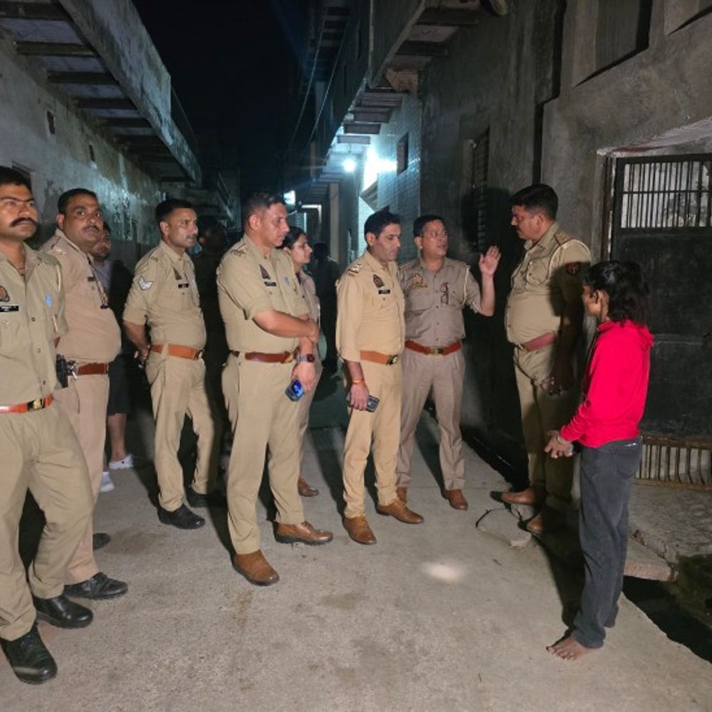 मथुरा में डबल डेथ मिस्ट्री:युवक ने की युवती की हत्या,खुद फांसी लगाकर की आत्महत्या, दो दिन पहले कराई थी युवती ने युवक के खिलाफ छेड़खानी की रिपोर्ट दर्ज