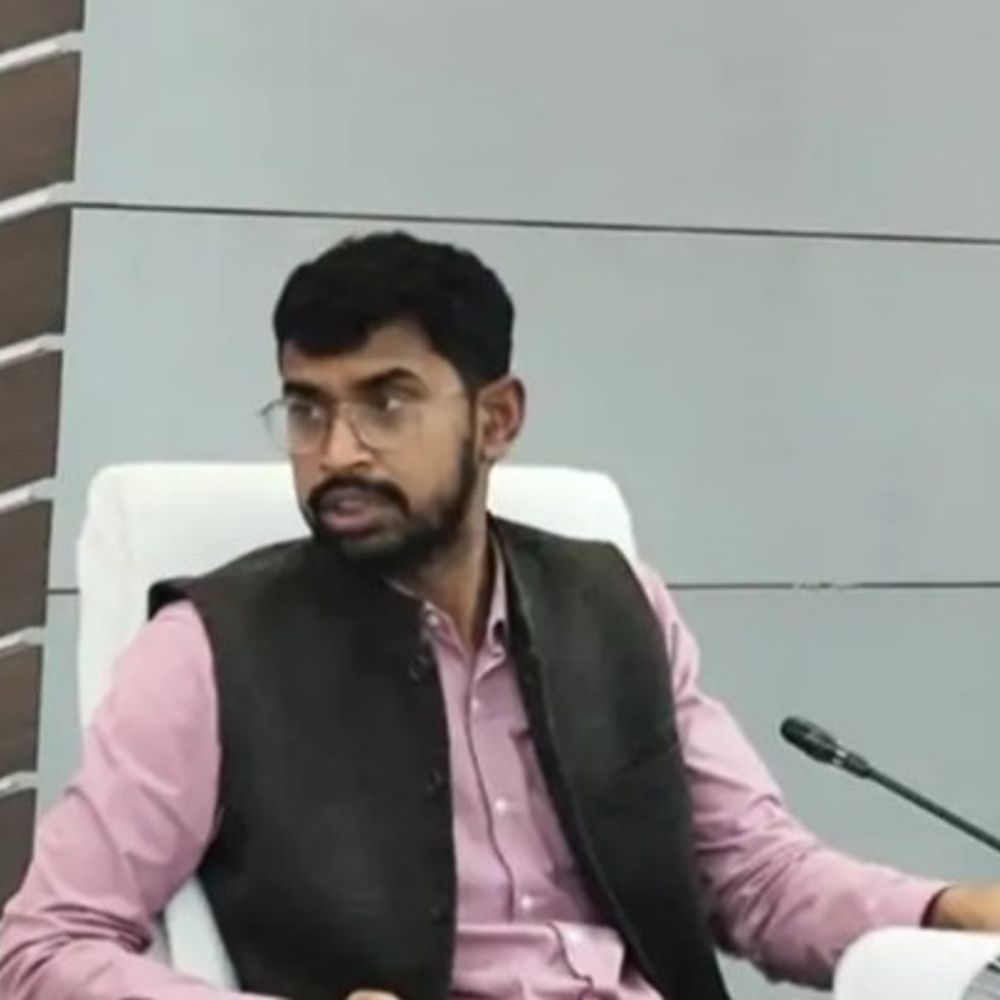 गो संरक्षण केंद्र निर्माण में 1.5 करोड़ की अनियमितता:CDO के निरीक्षण में बाउंड्रीवाॅल मिली कमजोर, फर्श निर्माण में गड़बड़ी