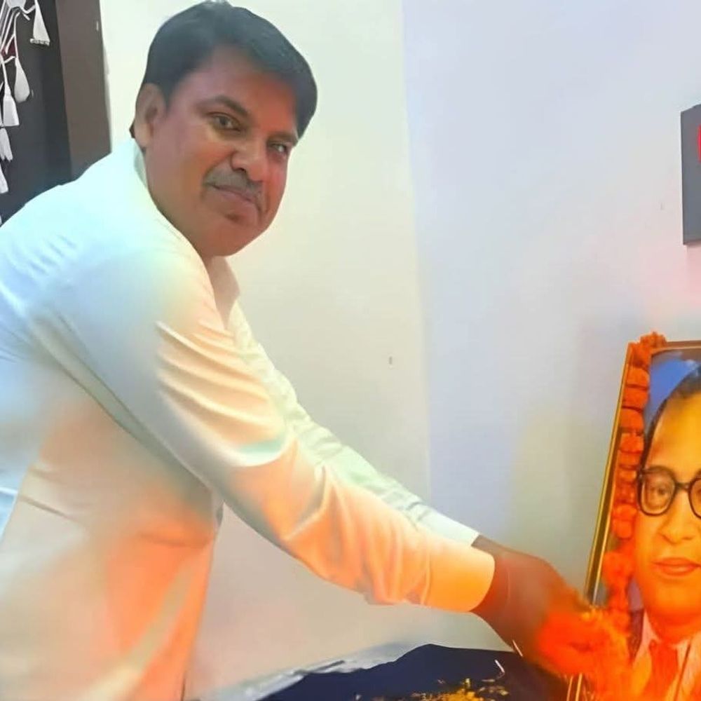 बसपा ने राजपाल गौतम को हरदोई का जिलाध्यक्ष बनाया:लखनऊ मंडल जोन इंचार्ज रह चुके हैं, कार्यकर्ताओं ने मनाई खुशी