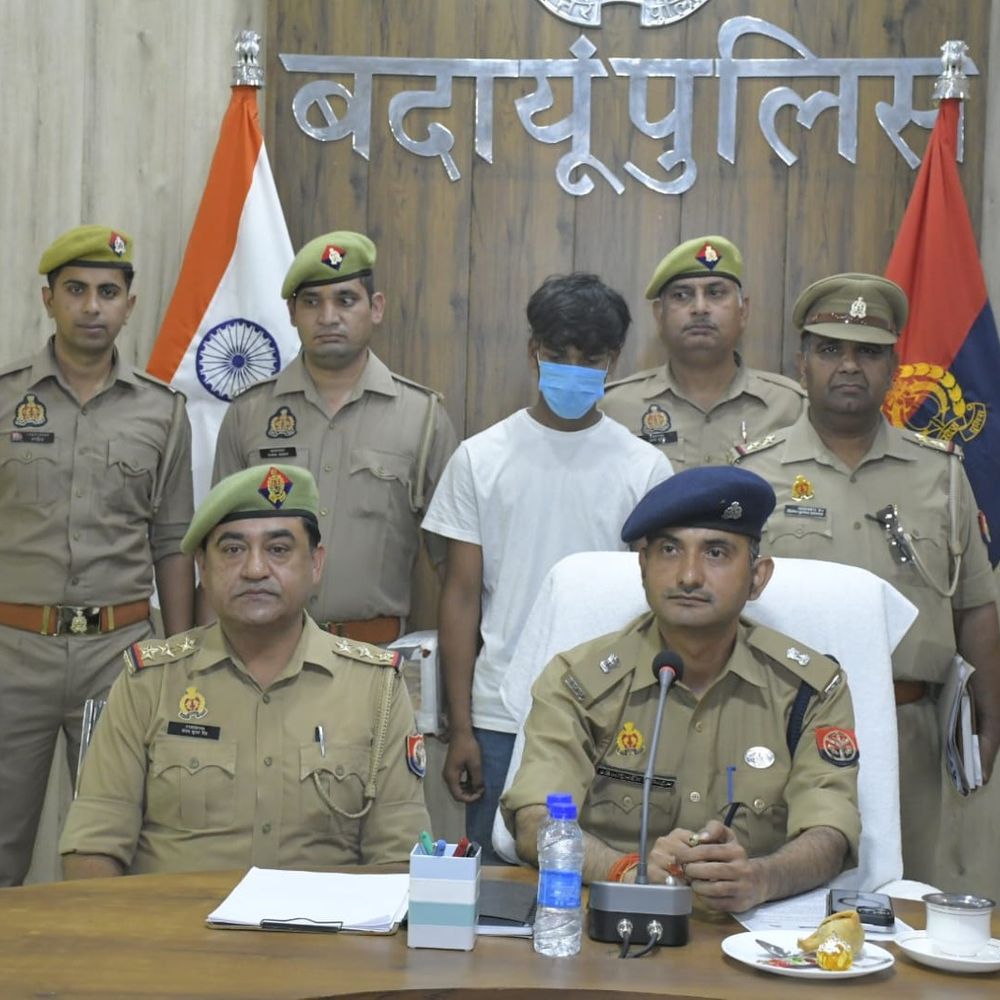 दवा कारोबारी से लूट का खुलासा, पूर्व कर्मचारी गिरफ्तार:नाबालिग दोस्त संग मिलकर की थी वारदात, 1.60 लाख रुपये बरामद