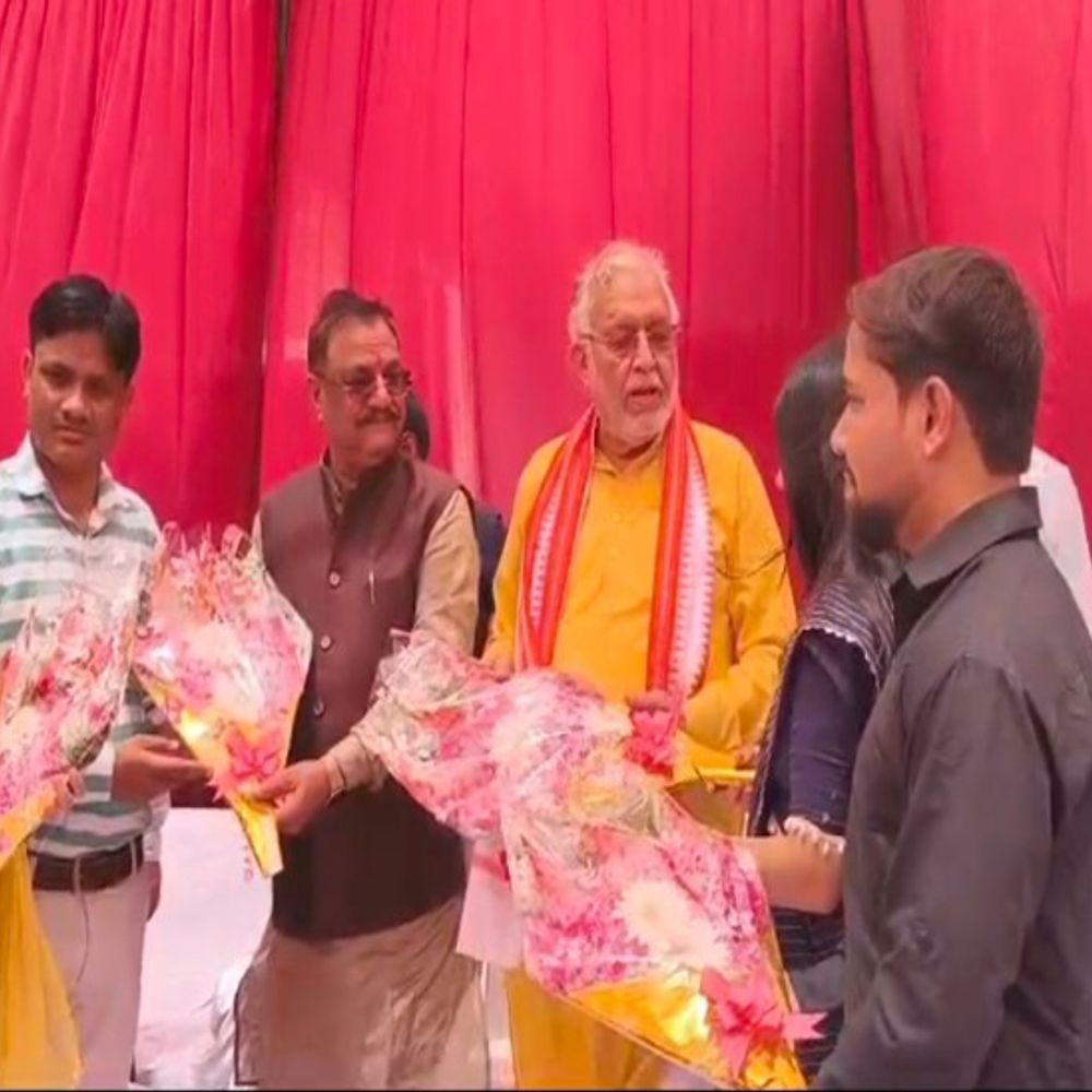 वित्तमंत्री सुरेश-खन्ना ने राजकीय कन्या इंटर कॉलेज का उद्घाटन किया:शाहजहांपुर में प्रधानाचार्य को बधाई दी, बोले- NDA-BJP को मिलेगी जीत