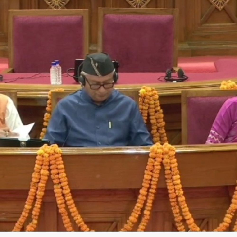 लखीमपुर की सविस्तर गोस्वामी ने युवा संसद में प्रभाव छोड़ा:लखनऊ विधानसभा में केंद्रीय बजट पर रखे सशक्त विचार