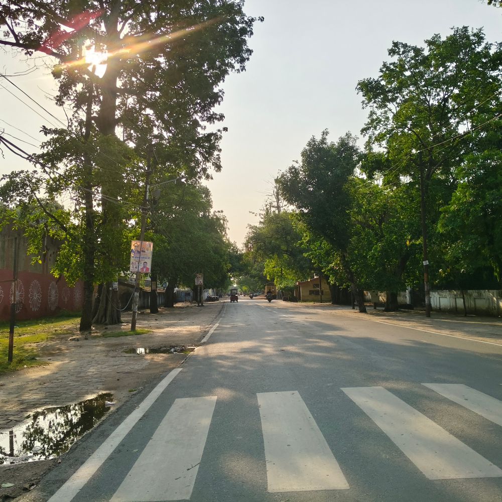 हरदोई में आधी रात तेज हवाओं संग बारिश:शहर के कई इलाकों में बिजली गुल, 20 मिमी वर्षा दर्ज