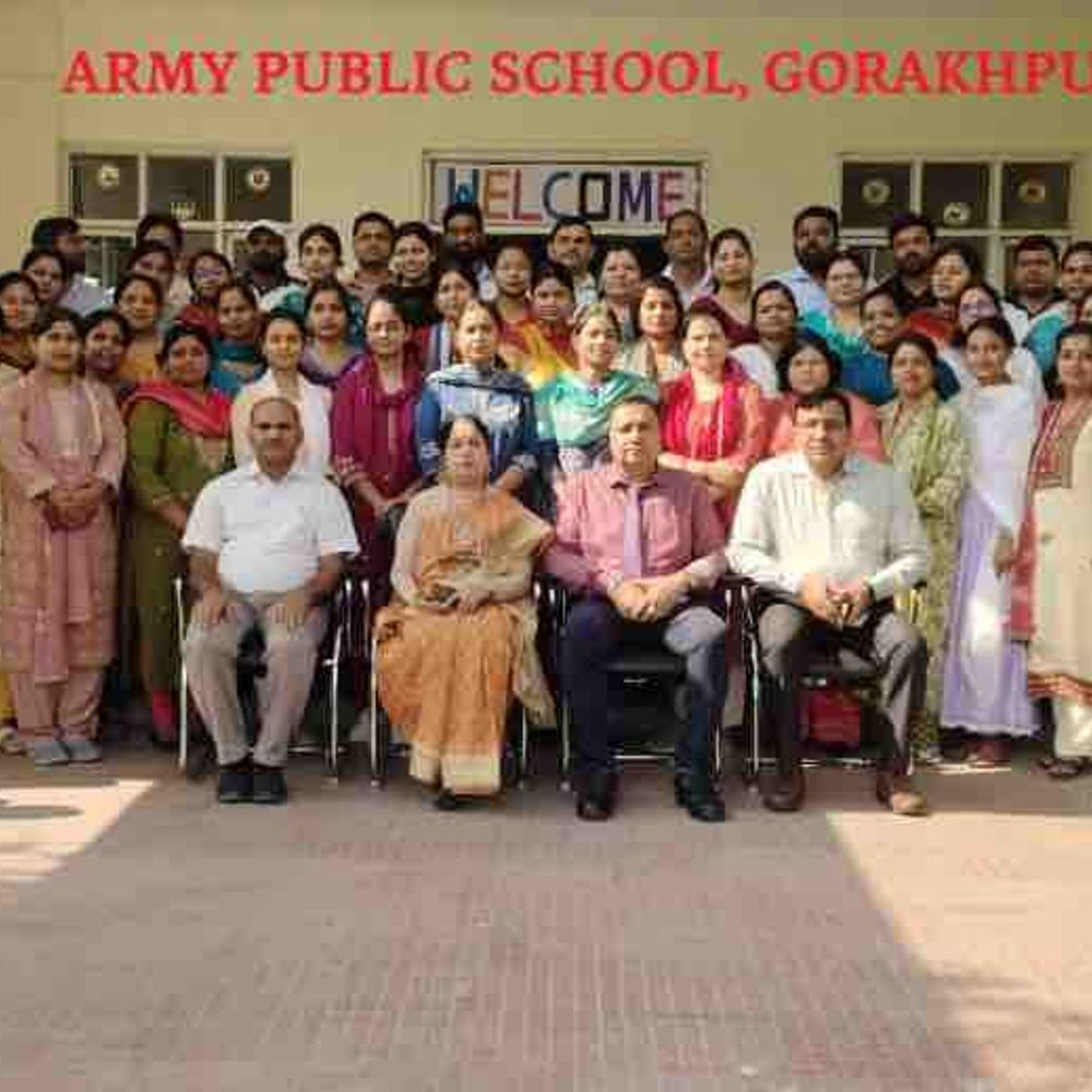गोरखपुर APS ने क्लस्टर-5 फुटबॉल प्रतियोगिता जीती:फाइनल में जबलपुर APS को 8-0 से हराया, क्लेमेनटाउन में अगला चरण