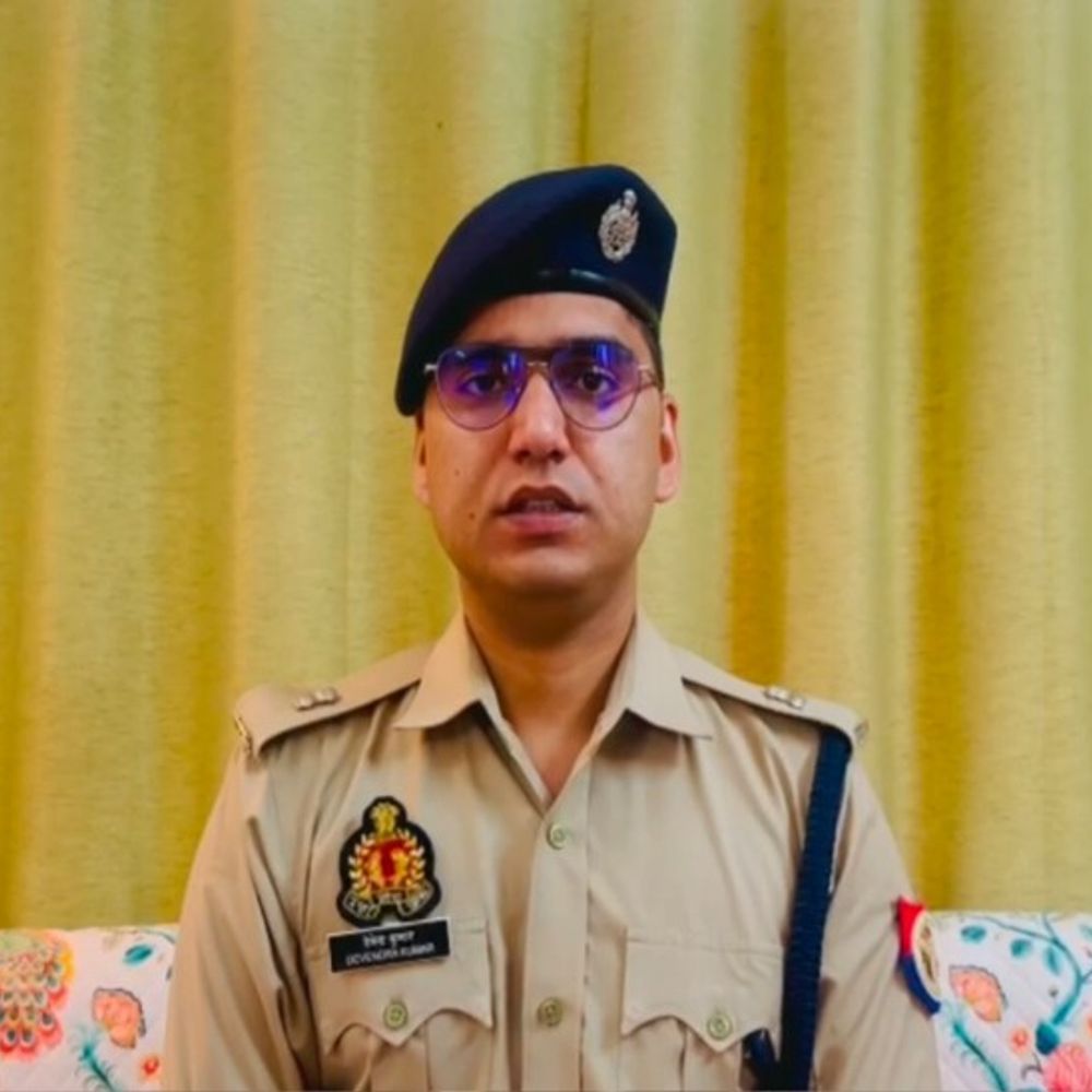 शाहजहांपुर पुलिस का अपराधियों के खिलाफ बड़ा अभियान:जिले में 72 एनबीडब्ल्यू वांछितों को किया गिरफ्तार, रात में चला विशेष अभियान