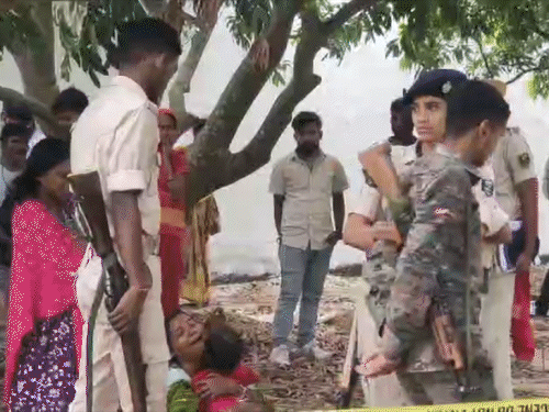 मुजफ्फरपुर में लीची के बगीचे में युवक का शव मिला:  मां ने छेड़खानी विवाद में हत्या का आरोप लगाया; बोली- मारकर पेड़ से लटका दिया है – Muzaffarpur News