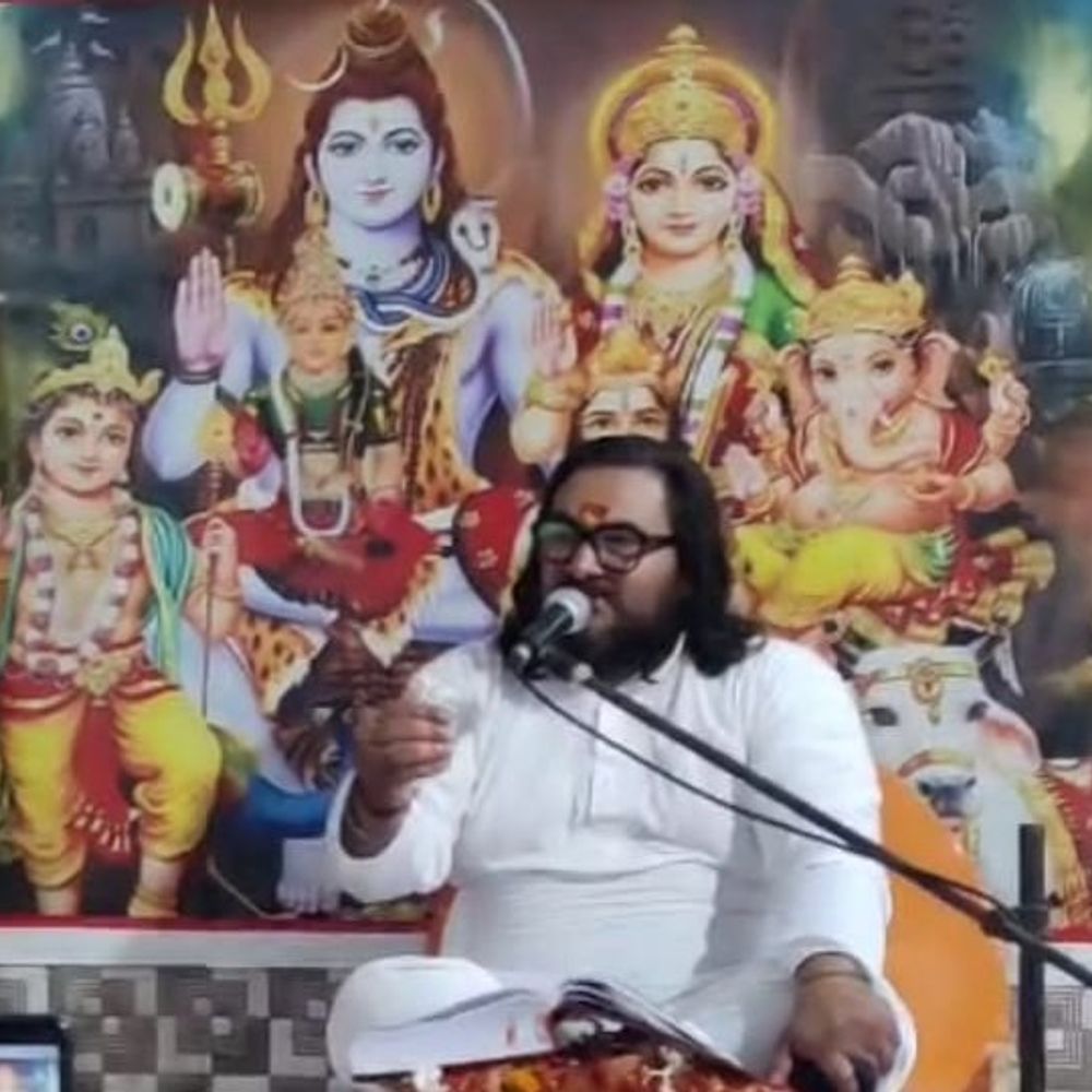 संभल में गीता ज्ञान यज्ञ, कर्मयोग और अनुशासन पर व्याख्यान:लोगों ने शांति और आनंद का अनुभव करते हुए जीवन को सकारात्मक दिशा देने का संकल्प लिया