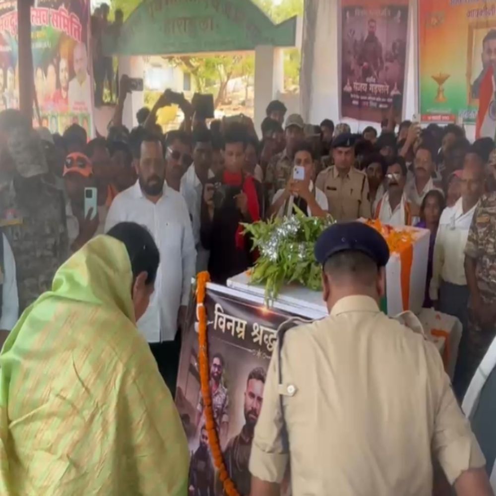 शहीद संजय गढ़पाले का पार्थिव शरीर गृहग्राम पहुंचा:  राजकीय सम्मान के साथ दी गई अंतिम विदाई, जनवरी में शादी थी – Kanker News