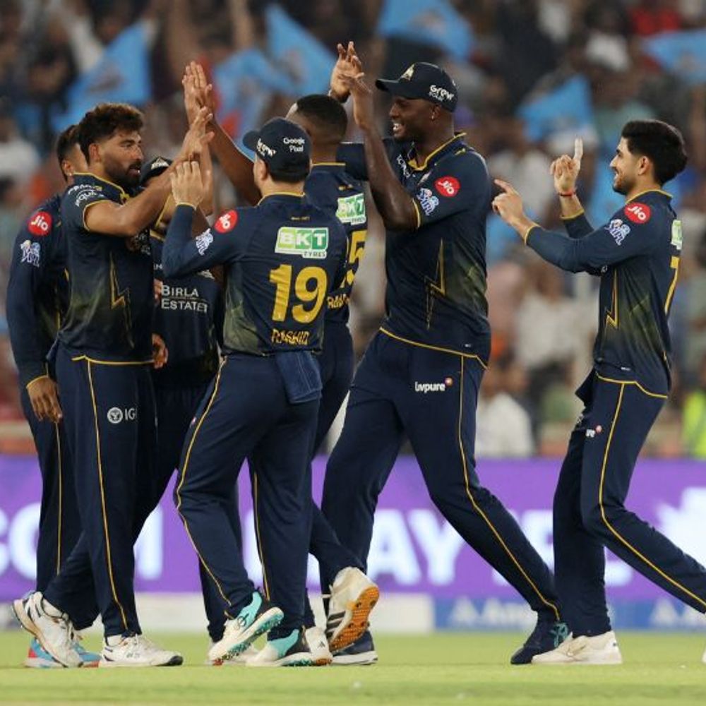 IPL- 50 के अंदर पंजाब के 5 बैटर्स आउट:श्रेयस अय्यर 19 रन बनाकर आउट, गुजरात के होल्डर को दूसरा विकेट