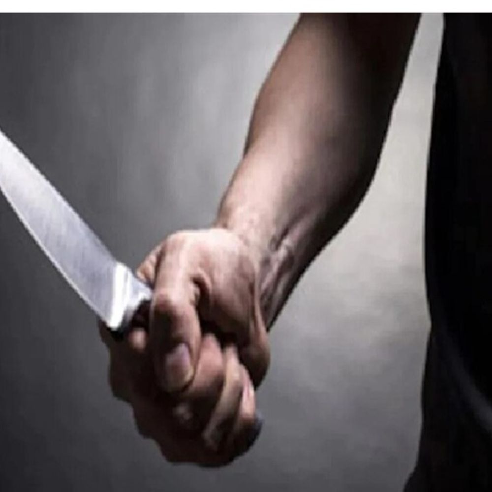 चंडीगढ़ में पति ने पत्नी के चाकू मारे:  छाती पर दो जगह गहरे जख्म; पुलिस ने मौके से आरोपी को गिरफ्तार किया – Chandigarh News