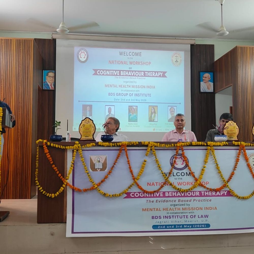 मेरठ में दो दिवसीय CBT कार्यशाला का समापन:विशेषज्ञों ने सिखाईं मानसिक स्वास्थ्य सुधार की तकनीकें