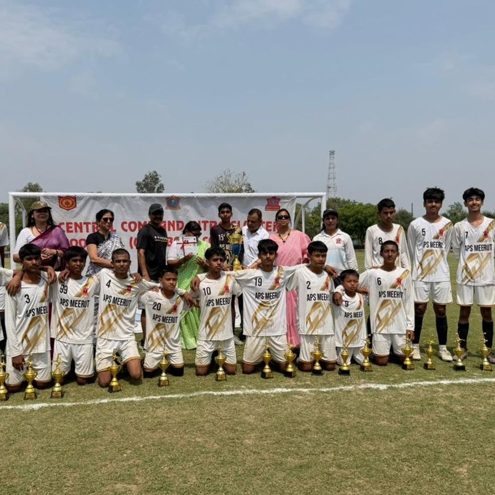 मेरठ कैंट में सेंट्रल कमांड U-15 फुटबॉल टूर्नामेंट संपन्न:एपीएस ने 6-0 से जीता खिताब,एपीएस क्लेमेंट टाउन उपविजेता घोषित