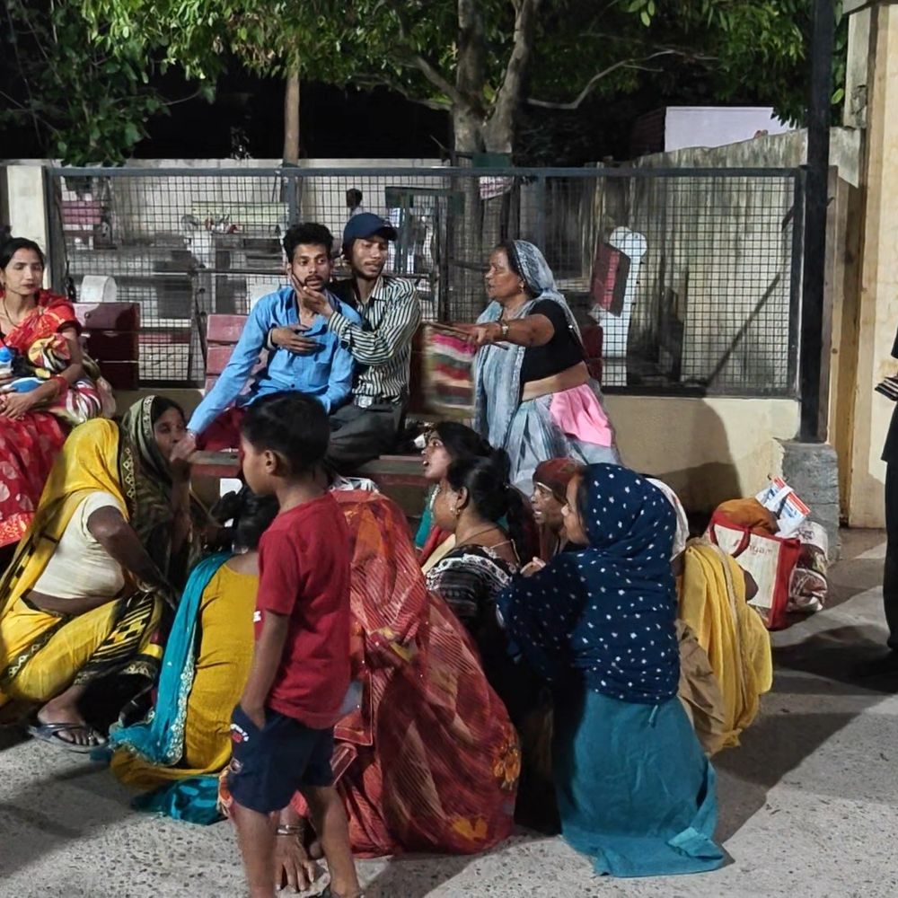 शहनाई की जगह गूंजी चीखें:जहां से निकलनी थी ननद की डोली, वहां से निकली भाभी की अर्थी