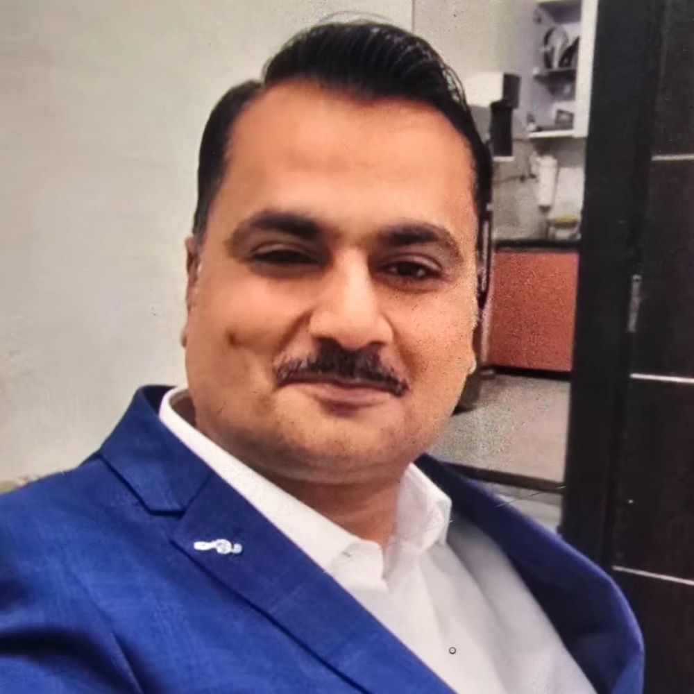 जालौन में ग्राम विकास अधिकारी निलंबित:जन चौपाल की तैयारियों में बाधा डालने का आरोप, दबाव बनाने का प्रयास किया