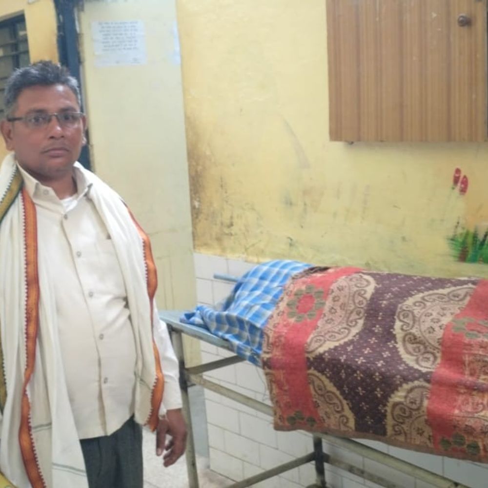 दुद्धी में पशु चराने गए किसान की मौत:आकाशीय बिजली की चपेट में आने से हुआ हादसा, घर में थी शादी