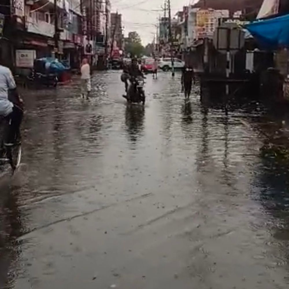 शहर में 2 घंटे में 31 मिमी बारिश:40 किमी प्रति घंटे की रफ्तार से चली हवाएं, जलजमाव से लोग परेशान