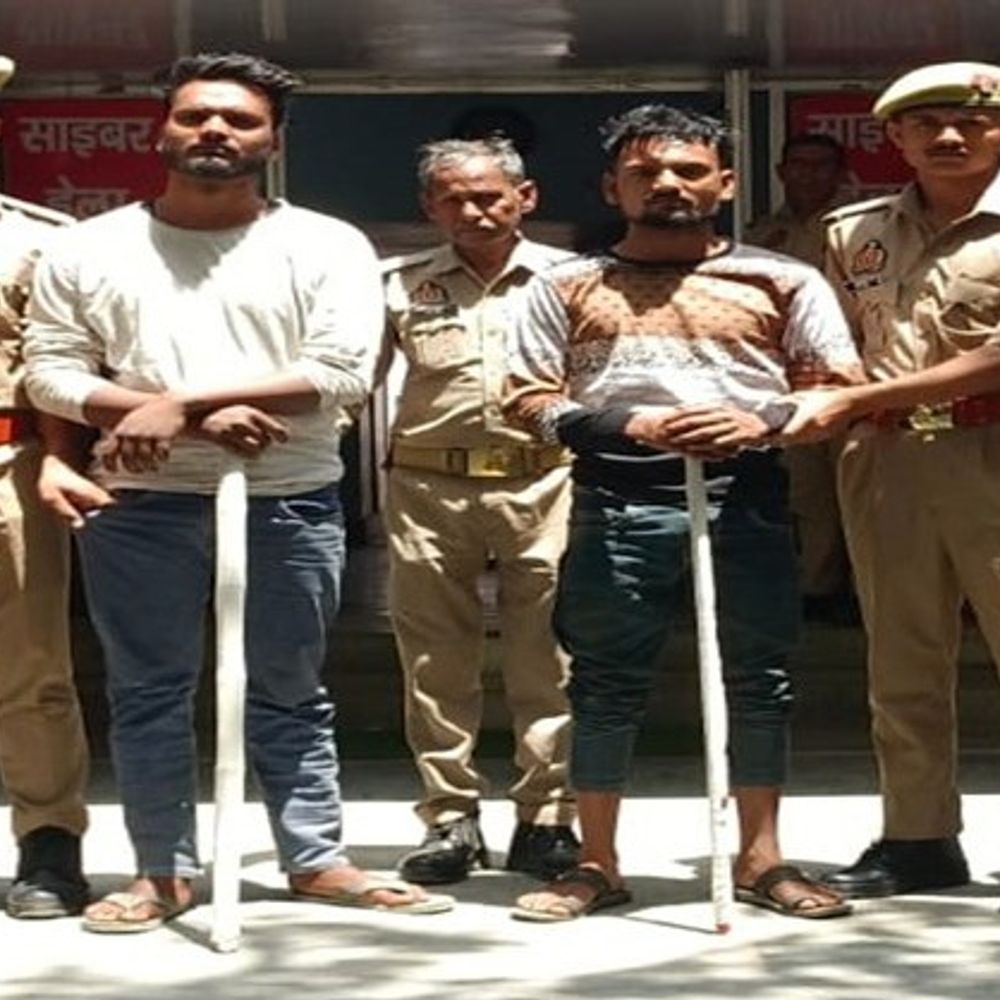 मथुरा में महिला की हत्या करने वाले दो आरोपी गिरफ्तार:सरिया और डंडा बरामद, गाली देने का विरोध करने पर पीटा था