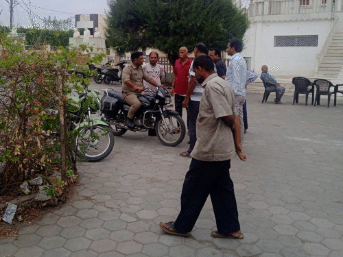 जैन मंदिर से चांदी की मूर्तियां चोरी:सुपर कॉरिडोर पर ग्रेटर बाबा जैन मंदिर को बनाया निशाना, चौकीदार बोला- नींद नहीं खुली