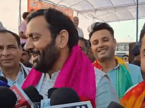 हरियाणा CM बोले- बंगाल के बाद पंजाब की बारी:  मोदी की कईं योजनाएं, काम कर देंगे; मान को शाम को सारा पिंड मित्रां दा लगदा – Sonipat News